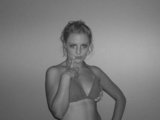 I need a guy who can fuck me after work MONDAY through FRIDAY. Please be disease free and happy ! please follow me. http://t.co/0vtH7Wexza