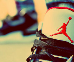 just a teen with tons of #problems ... 
follow me, i follow back :)