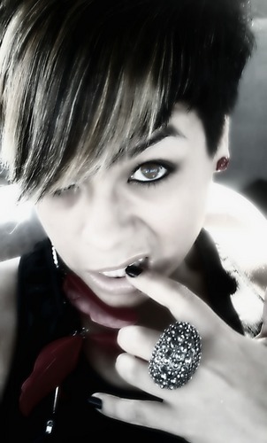 They say I talk with so much emphasis; 00h they so sensitive. #CantTellMeNothing