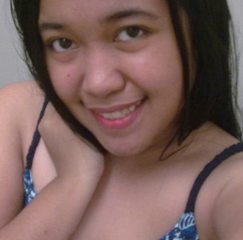 iammichsoliva's profile picture. Just so...

S-sweet
I-impulsive
M-mysterious
P-pink
L-lovable
E-exciting

Hehehe :P