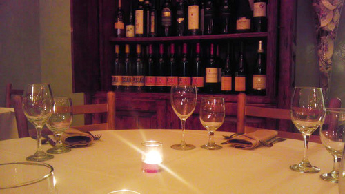 laromanzabistro's profile picture. Fine Italian cuisine, Jazz, wine dinners,
A unique dining experience right in the heart of West Seattle.
