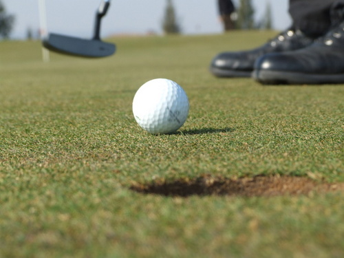 Golfsencillo es una web sobre golf: estadísticas de golf, campos de golf, principiantes, clases de golf, reglas,... ¡Descúbrenos!
