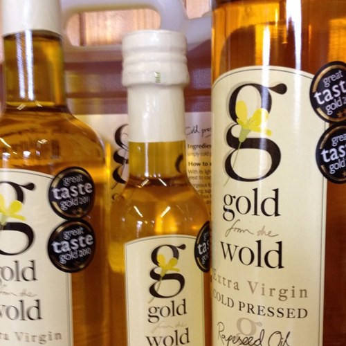 Producers of cold pressed rapeseed oil, selling direct to the public, wholesale or catering establishments.