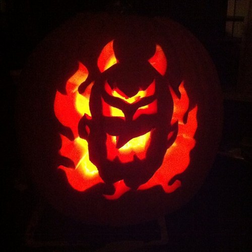 HowBoutThat's profile picture. 