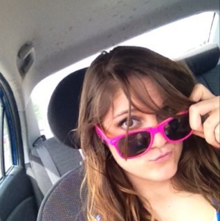 RachelHunter22's profile picture. Make Love, Not War