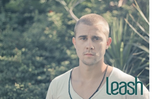 MauricioLeash's profile picture. Baixista da banda LEASH