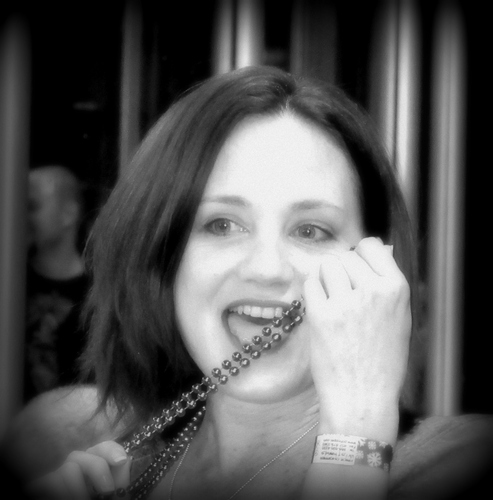 bethlylu's profile picture. The best girlfriend ever, a mom, a birthmom, a boxer-mom, and a huge NE/Boston fan with a dirty mind and an addiction to coffee, tats and sharkin'!