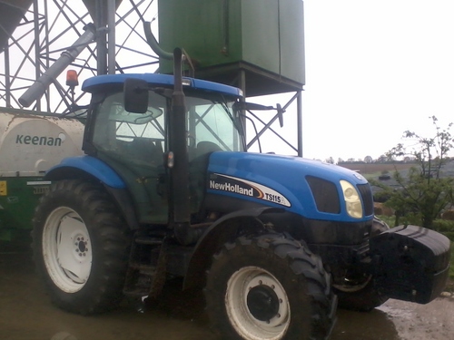 danthemilk's profile picture. Milk cows for a living