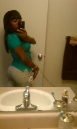 trecey_87's profile picture. 25yrs ....2 kidz ....I work in the heath care field I luv to shop and spend time wth mi kidz ..follow me and ill follow back ..Muah