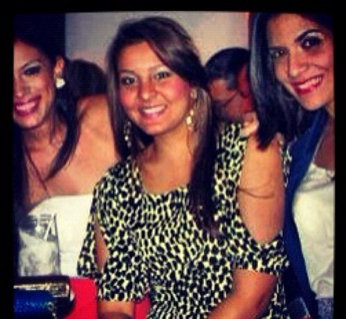 LinaEsp's profile picture. Odontòloga. Amo la musica y la playa. El Sol mi mayor necesidad Obsesionada con los Tacos.  Adicta al chocolate. Amante y Admiradora de la Luna.