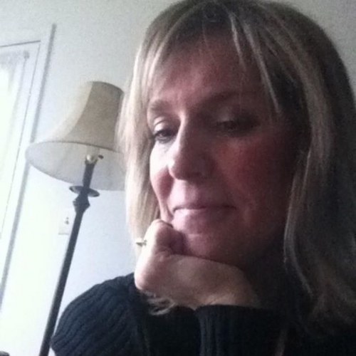 theresaj221's profile picture. 