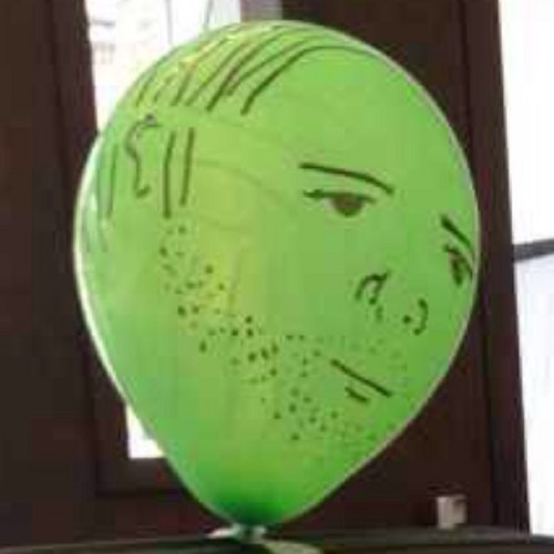 sidepartingmart's profile picture. It's smart to part, y'all!