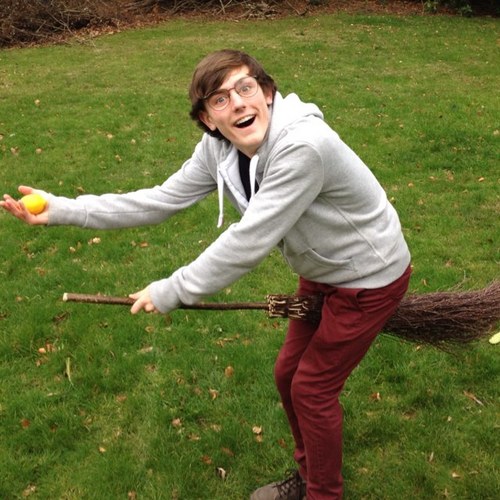 HenryBlunden1's profile picture. If you don't buy a ticket you won't win the raffle!... also a part time harry potter look-a-like