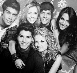 OneReasonRebel's profile picture. Minhas razoes Lua , Arthur , Chay , Micael , Mel , Sophia ♥ Eu amo vocês! De janeiro a janeiro até o mundo acabar ♥ From: 27.04.12 Dona: @FC_Arthur_Lua_B ♥