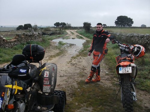 FANATICO DE LAS MOTOS Y LOS COCHES.