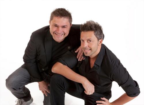 unapoltronaper2's profile picture. Dal lunedì al sabato alle 13 su Radio Bruno. Con Alex e Fausto