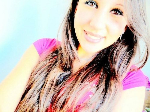       1 ano e 3 mêses com meu amor ,  @_pLincippe eu te amo muito . sem você eu não sou nada !  s222*