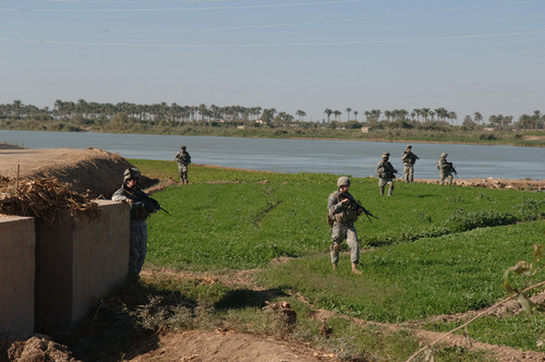 Sharing Stories of Service: Walking A Walk is an Internet talk radio show which honors our military , veterans and their families. http://t.co/lNgNZ3l8cS