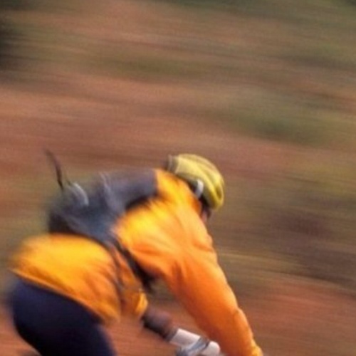 MtPLAYER's profile picture. 귓결에 한마디씩 얻어 듣는 말