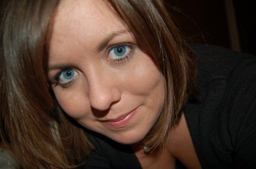 Tiffanynt's profile picture. Cathartic Artist