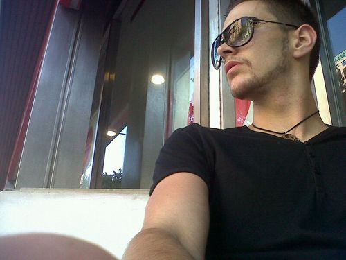 Manueel33's profile picture. Vivo en bunyola, trabajo como aux. en la Clínica Rotger. Me gusta todo tipo de deporte, lo que más amo el Rock. Soy extrovertido, simpático y soñador.