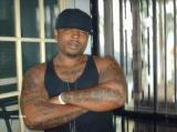 Im a artist from st.louis.. Have a company wit murphy lee and kyjuan of the st.lunatics... I also right rap and r and b music...