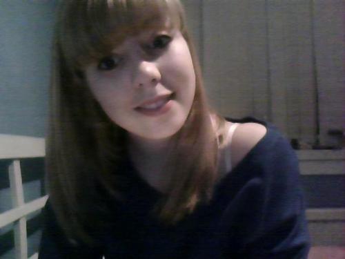 I'm Leah. I like musicals and Doctor Who. Tweeting is not a natural habit so be patient.