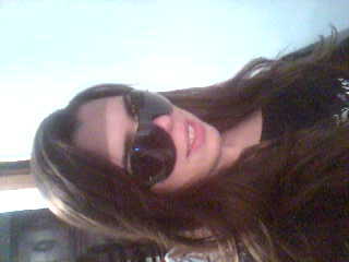 nao sou filha do dono mais sou filha do dono!!!!!
avisooo:quem m seguir eu sigo devolta ta um bjao