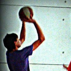 carlosvaldorros's profile picture. 