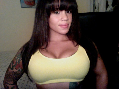 Im a 23 upcoming model...Just trying to do her thing to step out of the ordinary....Im very down to earth and Im all about having fun....S