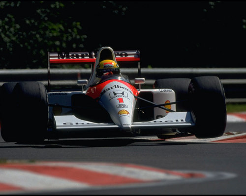 Adoro cinema, jogos  acima do tudo correr de kart