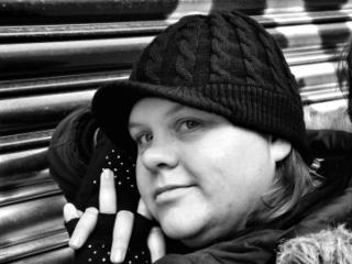 me021076's profile picture. 