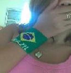me sigaam? sigo tds de volta... msn:lkarenrayssadasilva@hotmail.com  @uma_rockeira1 @karen_rayssa MINHA BEST: @Letty_punk.....