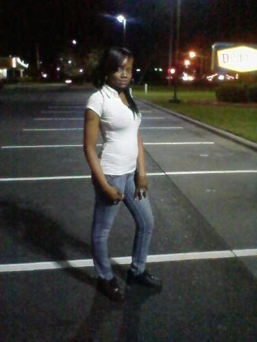 PurpleBarbie93's profile picture. keep it stra8 100