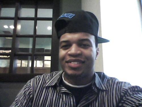 bookstoremillio's profile picture. 