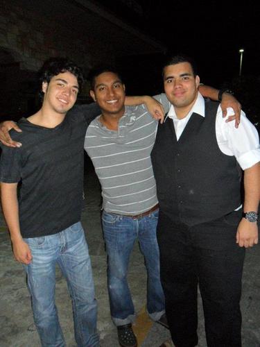 FernandoFanilla's profile picture. Med Student . interests: health . fun .