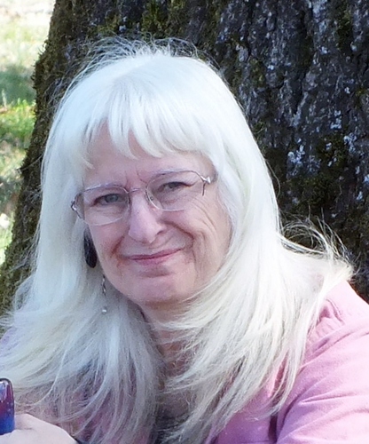 TriciaCaulkins's profile picture. 5'3 130 lb, platinum haired  63 y o f. Am a manicurist.Like to quilt,do lapidary, rock hound, all around crafter.  I also scuba dive. I volunteer at a museum.