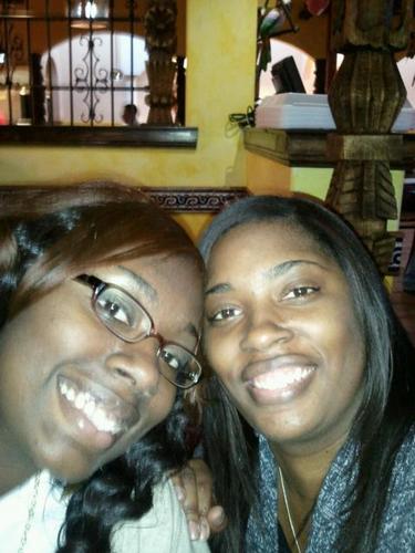 black_bERRiS's profile picture. 