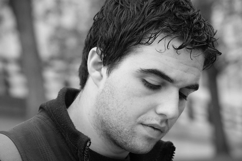 Estudiante del Grado en Lengua y Literatura Hispánica en la Universidad de la Rioja. Espinita clavada de Filología Clásica. Proyecto de guitarrista y melómano.