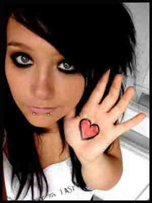 ♀  Wesh, moi j'suis une Fake trop D44RkK !! :p J'déconne, bref, j'fais ça pour le fun ! :) ♀