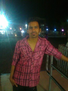 I an cool,smart n look like imran hashmi.My inspiration is of course bill gates n steve jobs