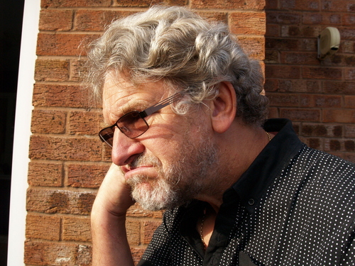 IamIvorGrumble's profile picture. Grumpy old git with a gripe or two.