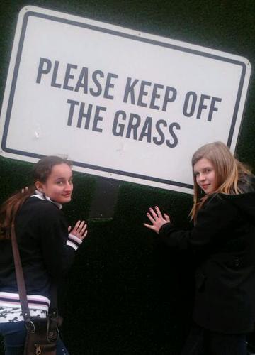 Just 2 directioners, Tweeting Swag notes&Quotes3 Follow our original accounts: @Larry1DBromance and @LaaurenJennings 33