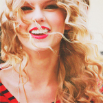 La hermosa rubia con rulos & los 5 chicos gays son mi inspiración, mi todo♥ Si no eres Swiftie o Directioner... GET OUT OF MY KITCHEN! (; xx