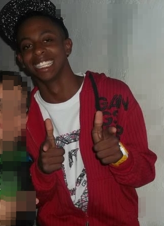 Menino que te facina, homem que te deseja *--*