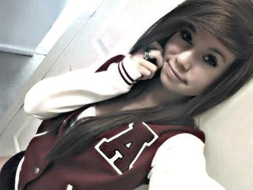 SoyDaydreamer's profile picture. ¿Ídolos? Adele, Simple Plan, One Direction.