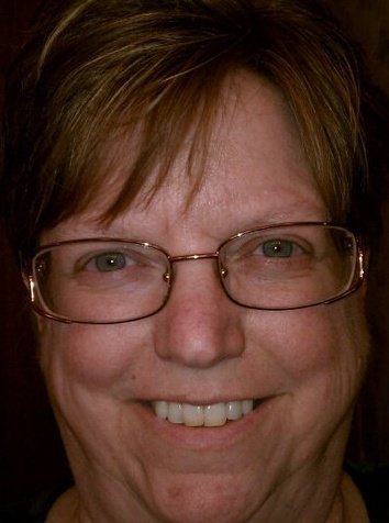 Hubby: None. Kid:Ellen finished college in June 2013. Work: Legal Assistant in Personal Injury Firm. Fun:Quilt,Wine,Movies,Music,Read,Travel