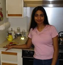 Regine_Ropes's profile picture. Lover of all things fashion, pop culture & wine, blogger who speaks at a very fast rate with a slight Cleveland accent. PR & social media practitioner by day.