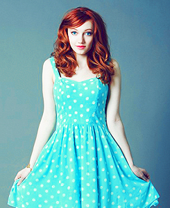 ThisIsFoxface's profile picture. I am a tribute from District 5. I am intelligent, sneaky and I can win this.