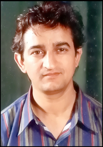 A Taxation Advocate by Profession enjoy friendships, Love Singing, Like Traveling in Hills with friends,.......